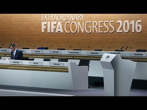 شاهد الفيفا تعقد مؤتمرها الاستثنائي لانتخاب رئيس جديد