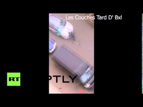 شاهد لحظة صدم سيارة لامرأة محجبة في بروكسل